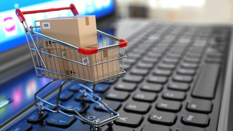 Faci cumpărături online? Află ce drepturi au consumatorii în R. Moldova