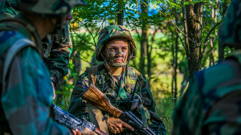 Studenții Academiei Militare, instruiți în premieră de experți britanici