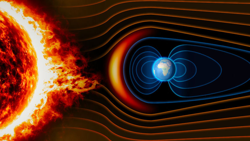 На Солнце произошла целая серия вспышек: Земле грозит новая магнитная буря.
