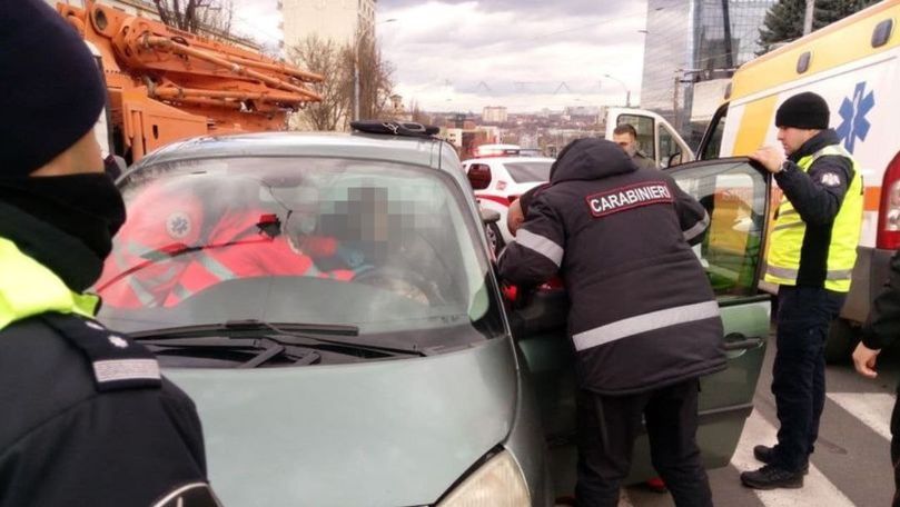 Accident în centrul Chișinăului: Un șofer a făcut stop cardiac