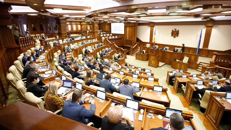 Parlamentul se întrunește în ședință pe 3 și 6 decembrie: Ordinea de zi