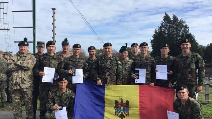 Argint pentru studenţii militari la o competiţie din Ţara Galilor