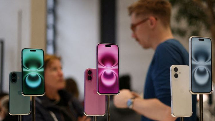 Apple показала бюджетный iPhone 17e: цена начинается от 599 долларов.