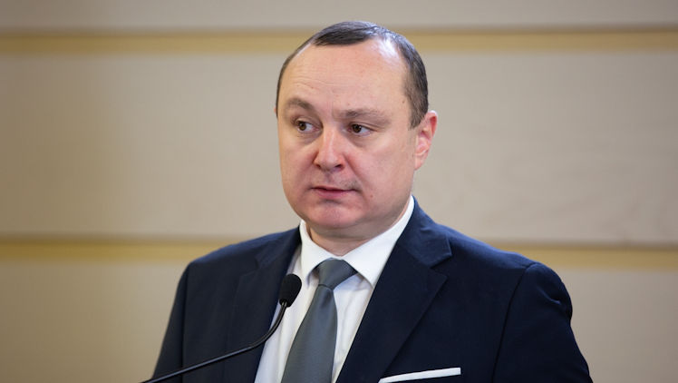 Vlad Batrîncea: Marșul de Ziua Victoriei va fi fără drapele de partide