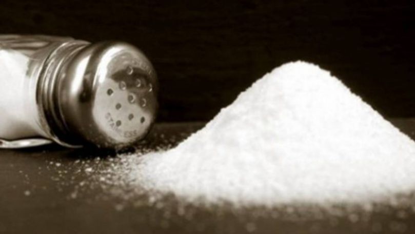 Răspunsul te va surprinde. De ce este bine să pui sare în şampon