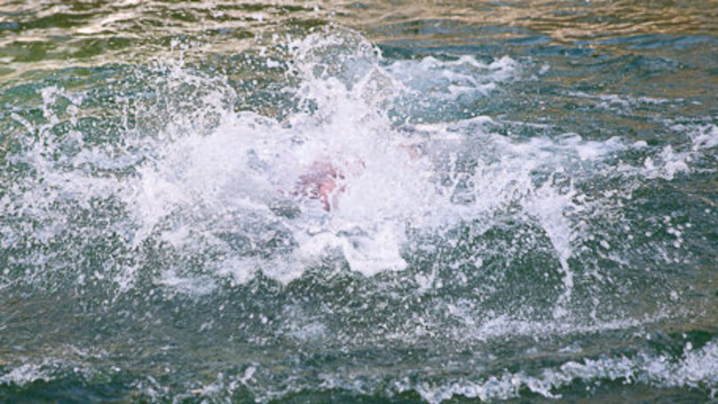 Tragedie la scăldat: Un bărbat de 57 de ani s-a înecat în Nistru