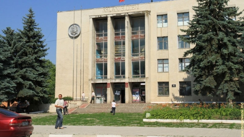 Cum au ajuns doi frați din Glodeni să plătească ilegalitățile altora