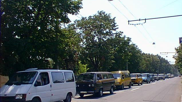 Transportul din Bender, în colaps: Nu circulă microbuzele de rută