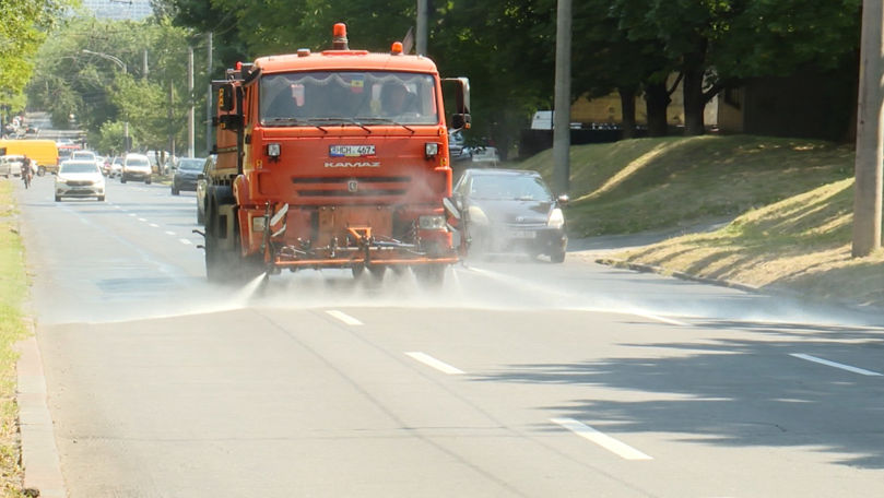 Asfalt încins și aer irespirabil: Moldova, sub asediul caniculei