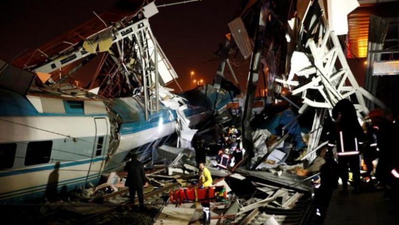 Accident grav feroviar în Turcia: Cel puțin 4 morți și 43 de răniți