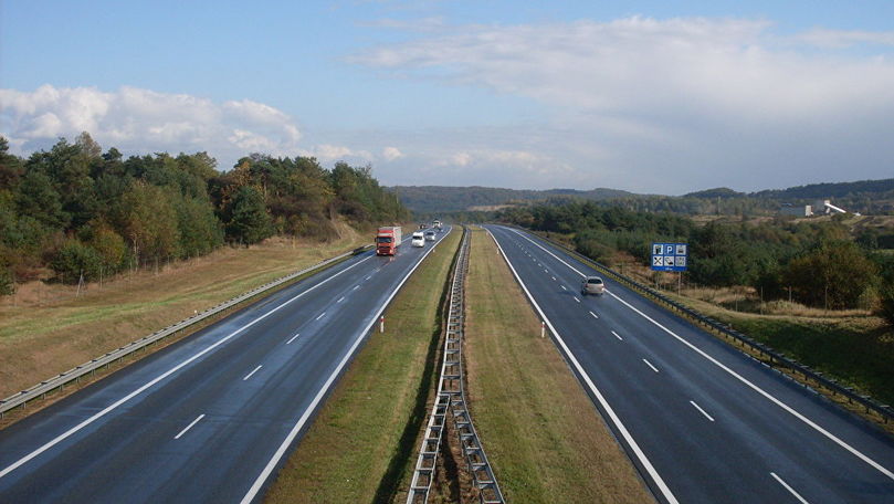 Chinezii vor să construiască două autostrăzi în Moldova