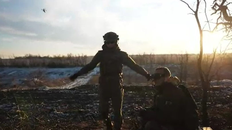 Ucrainenii, instruiți de militari care nu au văzut niciodată un război