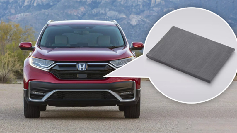 Компания Honda разработала противовирусную маску для салоннного фильтра автомобиля. 