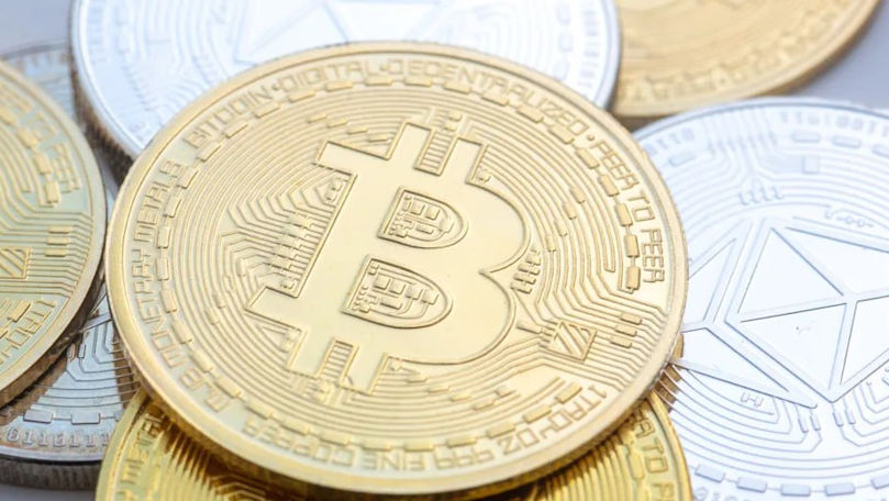 Продление перемирия между США и Ираном привело к росту биткоина.