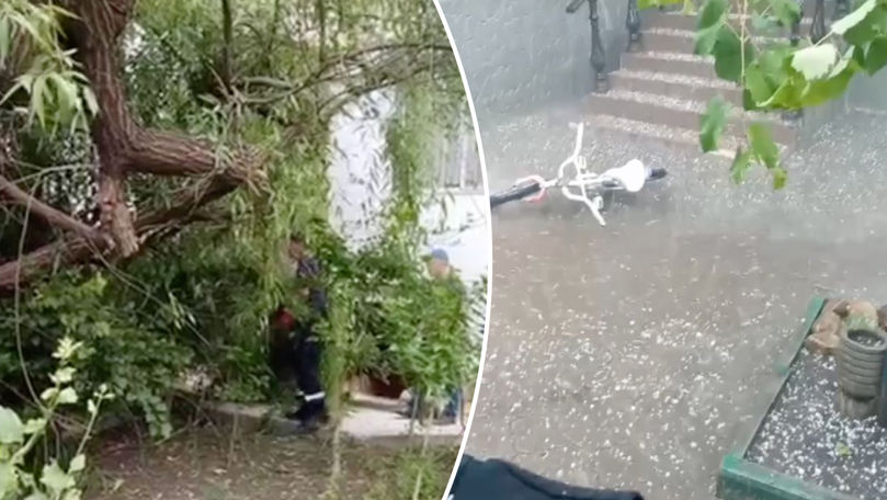 Ploile au făcut ravagii și în stânga Nistrului: Ușa unui bloc, blocată