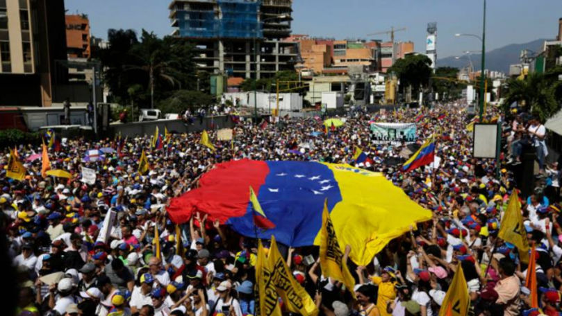 Criză în Venezuela. Rusia acuză SUA că vor să îl răstoarne pe Maduro