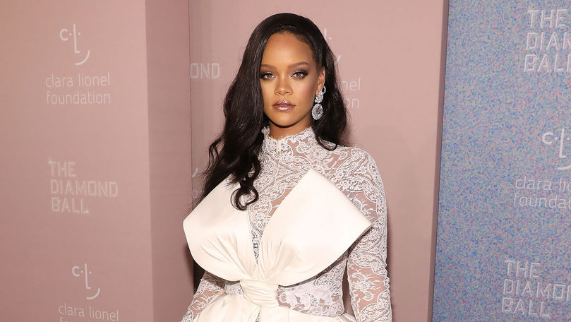 Rihanna își va lansa un album foto autobiografic. Cât va costa acesta