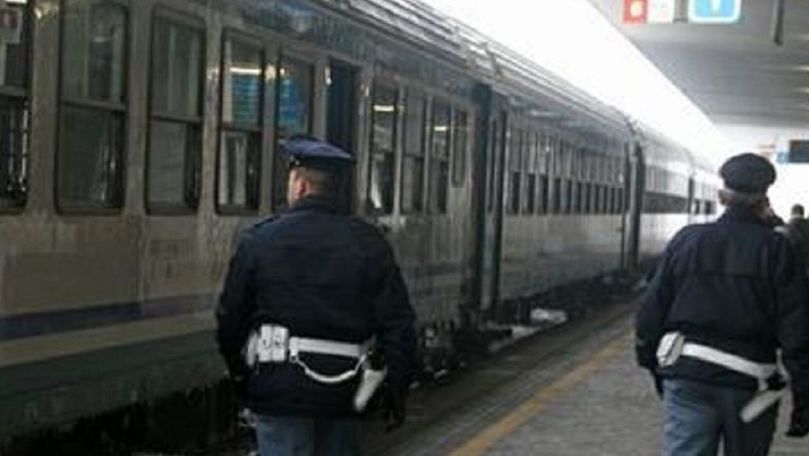 Un moldovean a sărit cu cuțitul la un bărbat la o gară din Italia