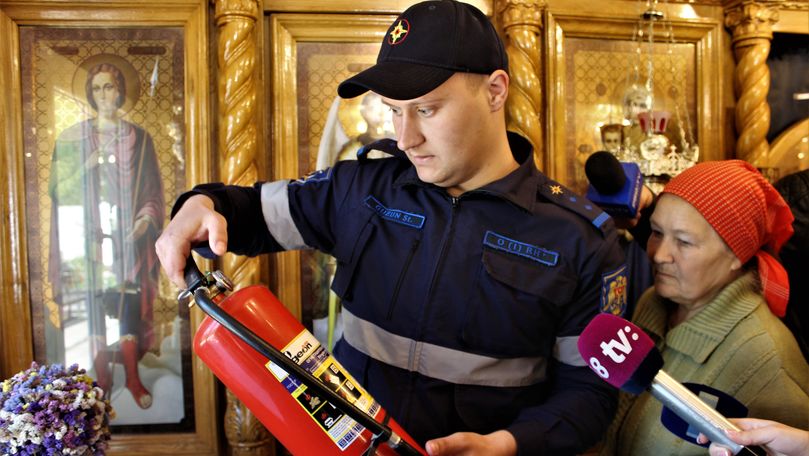 Bisericile din Moldova, verificate de pompieri în ajun de Paște