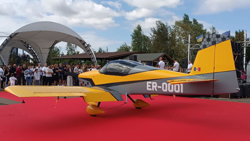 Создатели первого в Молдове самолета приступили к созданию второго воздушного судна.