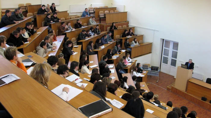 Topul celor mai bune universităţi din Moldova şi România în anul 2023