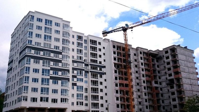 Trei sferturi din locuinţele date în exploatare sunt în Chișinău