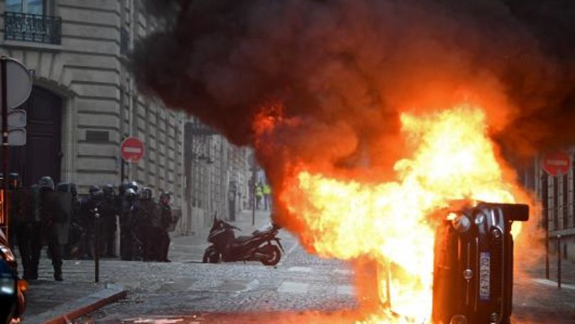 Câți bani au pierdut magazinele de la începutul protestelor din Franța