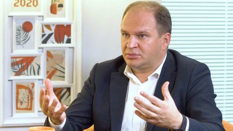 Чебан о возможности ухода в политику: "Иван Васильевич профессию не меняет".