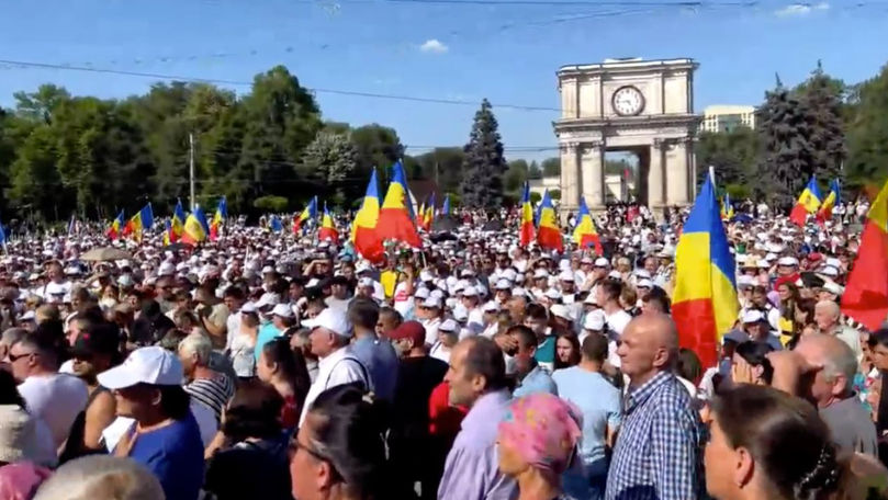 Sute de simpatizanți ai Partidului Șor au protestat în Chișinău