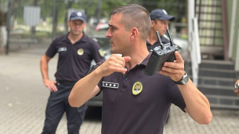 Polițiștii de frontieră, instruiți să folosească drone