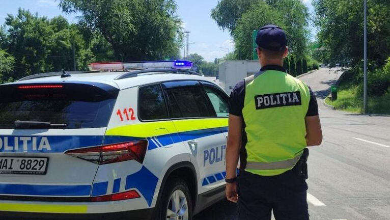 Doi șoferi, sancționați pentru că circulau cu viteză excesivă