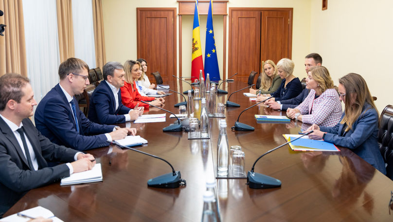 Realizările în digitalizare, discutate de Recean cu vicepreședinta CE
