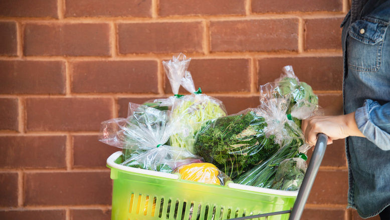 Noua Zeelandă interzice pungile de plastic pentru produsele proaspete