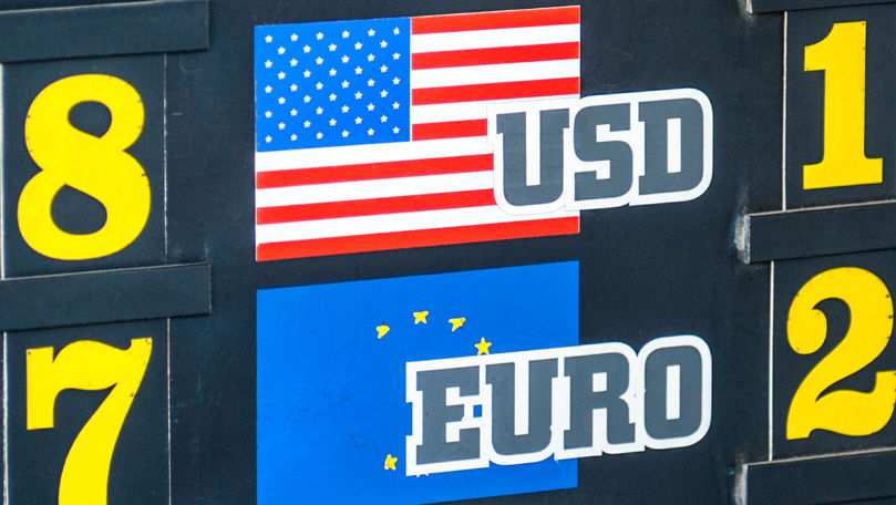 Curs valutar 15 aprilie 2024: Cât valorează un euro și un dolar