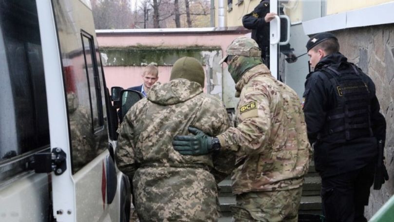 Marinarii ucraineni prinși de ruși au fost puși sub acuzare