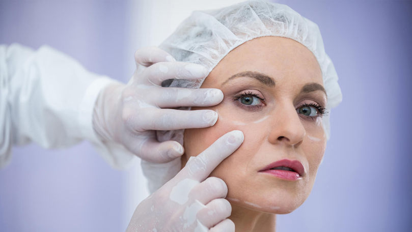 Dermatolog: Nimeni nu verifică saloanele de înfrumusețare din Moldova