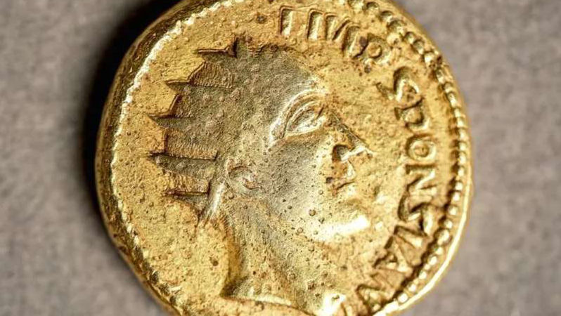 O monedă de aur dovedeşte că un împărat roman din Dacia a existat