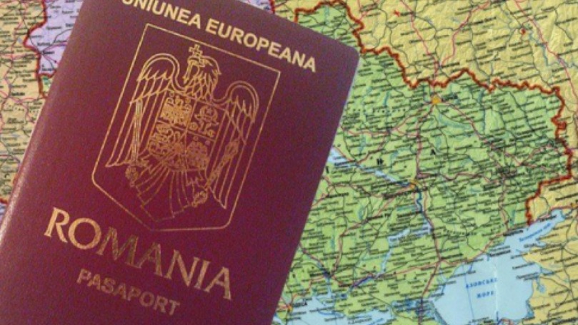 Начиная с 5 июня 2018 года, гражданам Румынии понадобится действительный биометрический паспорт для поездки в Канаду. Фото: ziarelive.com.