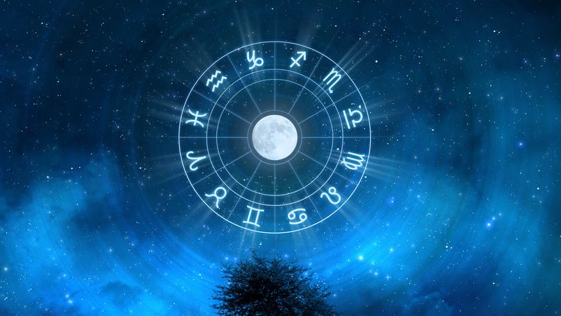 Horoscop 3 iulie 2019: Iubire ca în filme şi un secret bine păstrat