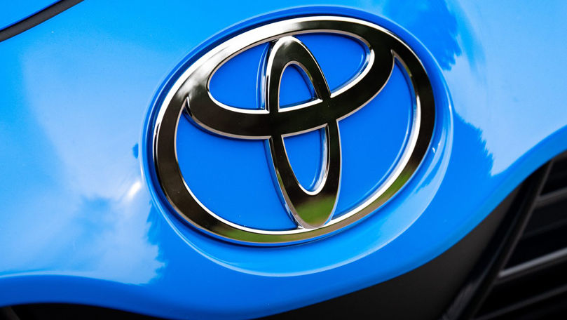 Toyota продала рекордное количество машин за год.