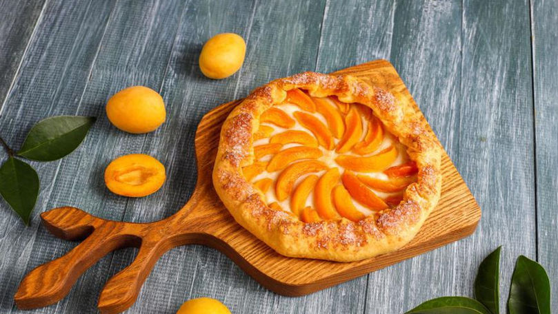 Reţete de deserturi cu caise – rapide și delicioase