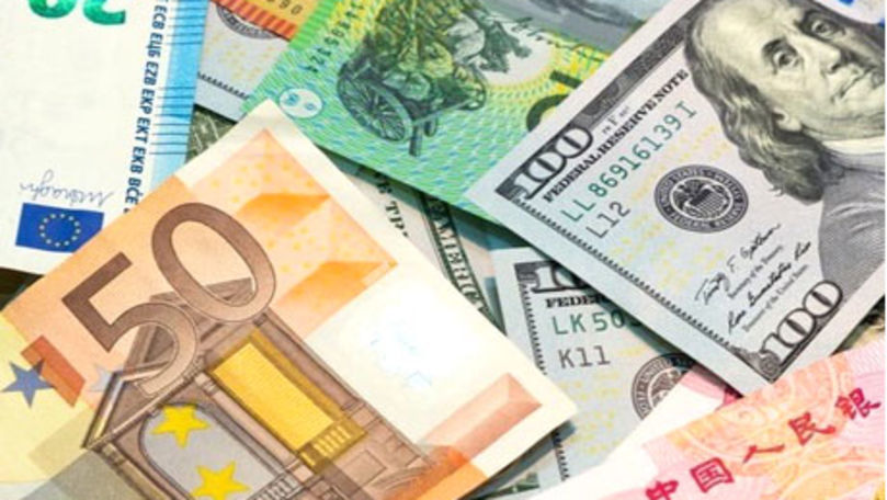 В июне предложение валюты было на 24% больше спроса.