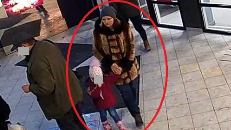 Hoață cu copil de mână: A furat 200 de euro de la o femeie