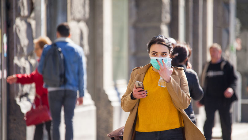 Moldovenii consideră COVID-19 o provocare mai mare decât frauda bancară