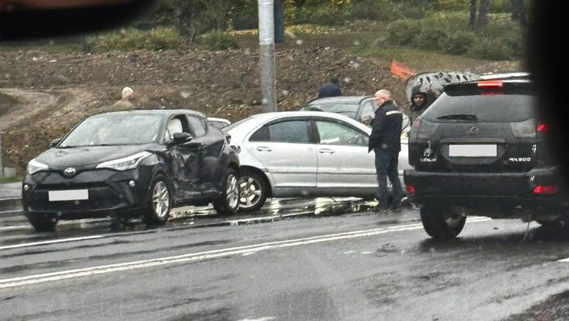 Accident în Capitală: Cel puțin patru mașini au fost implicate