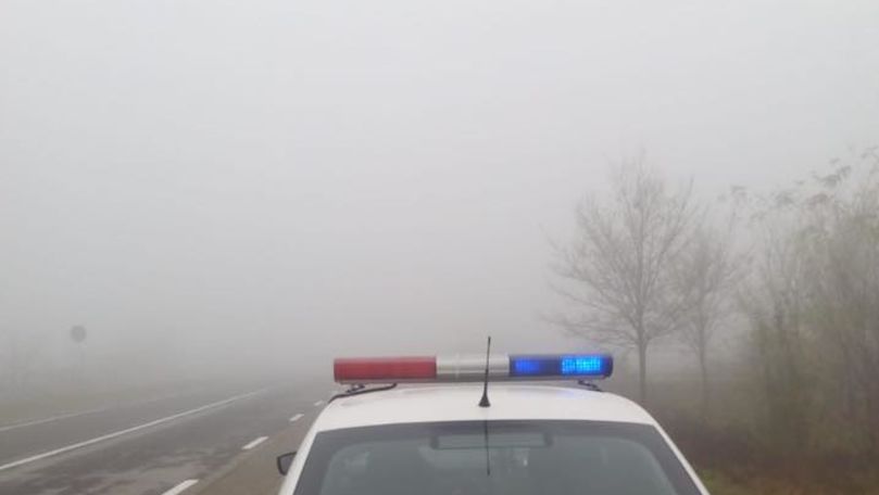 Ceață densă pe drumurile țării. Recomandări pentru șoferi