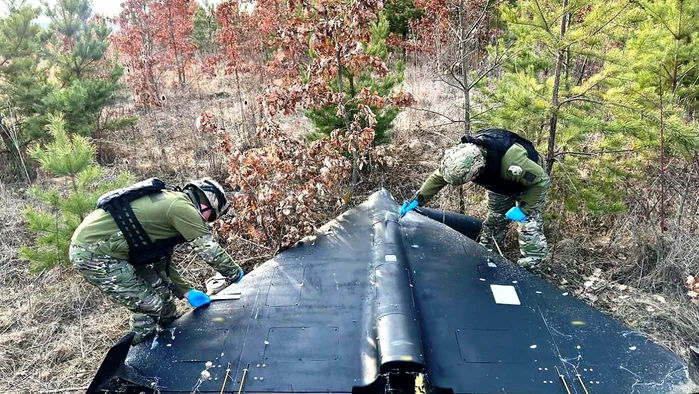 China furnizează Rusiei motoare de drone deghizate în frigidere
