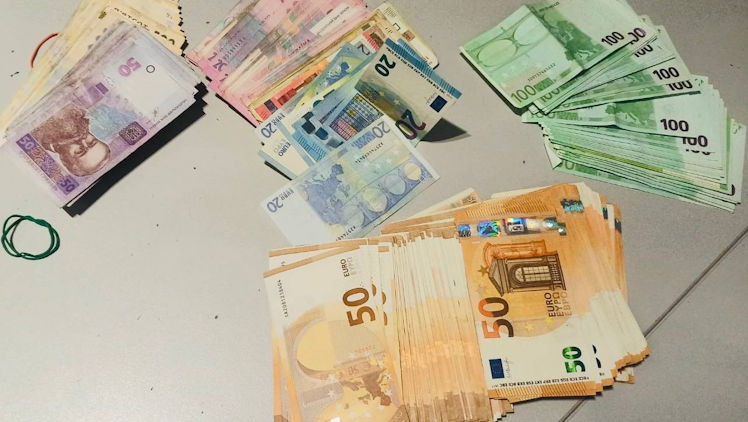 Autorizație de la BNM pentru a scoate din țară sume de la 10.000 de euro