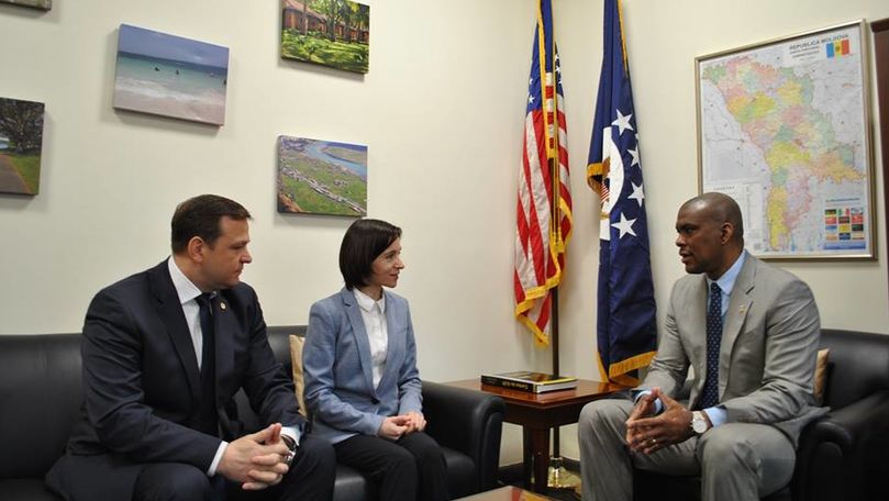 Лидеры блок ACUM встретились с послами США, России и ЕС.