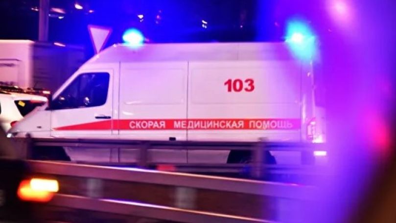 O fetiţă de 6 ani a supravieţuit după ce a nimerit în două accidente